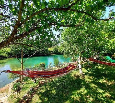 Domacinstvo Una-Ostrovica Kulen Vakuf Exterior foto